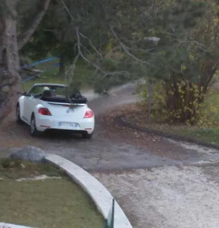 Rubino بيت ضيافة Ponte nellʼAlpi