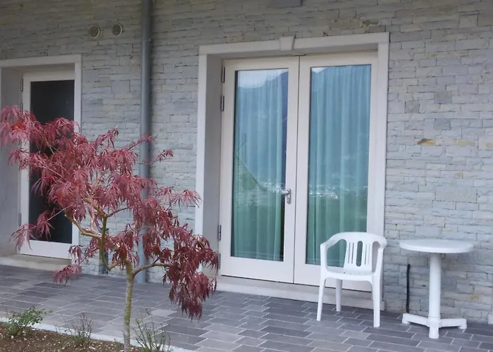 Rubino Penzion Ponte nellʼAlpi